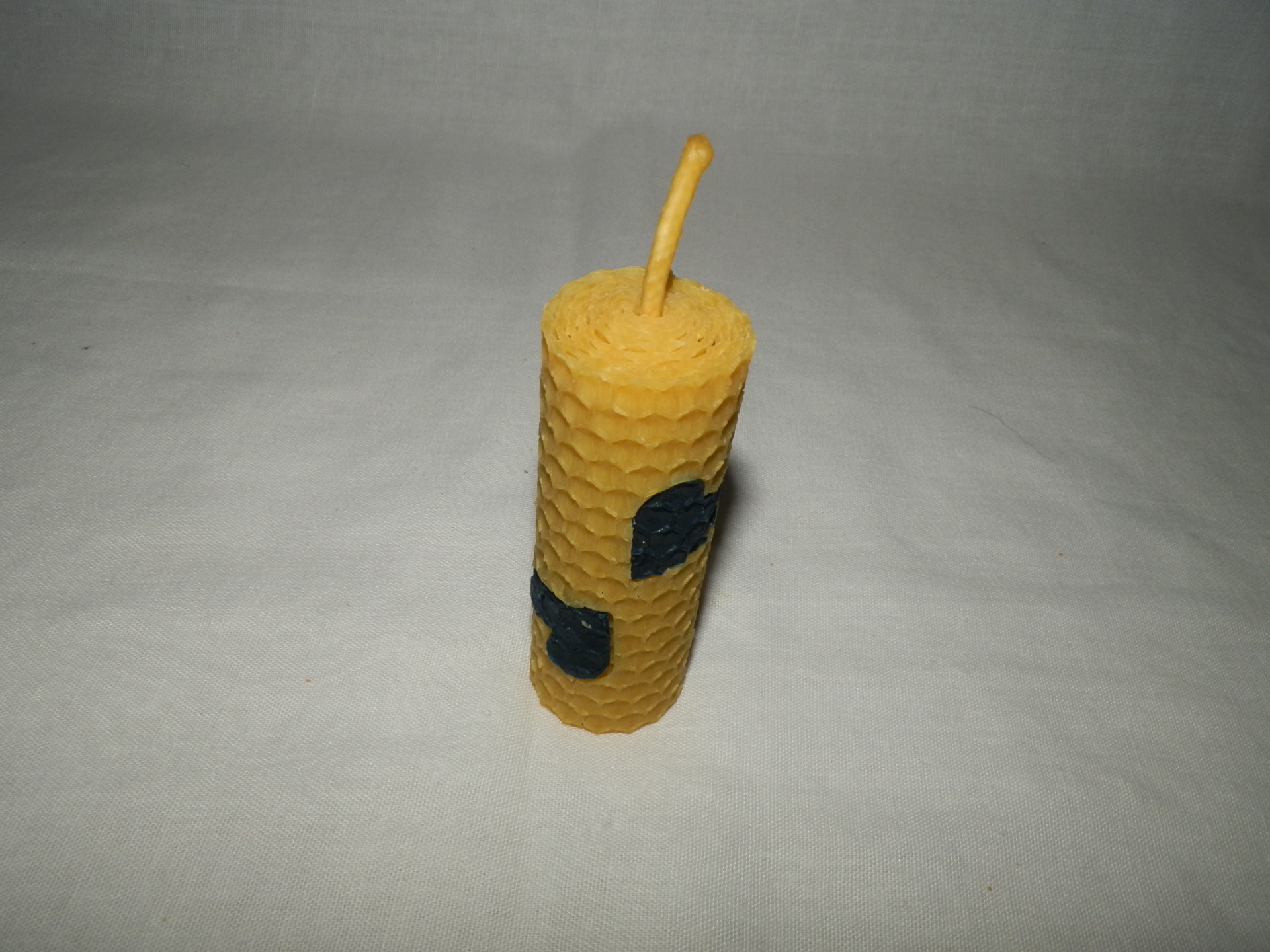 Farebná vosková sviečka - valec 8 x 3 cm - č.8 – Obrázok 4